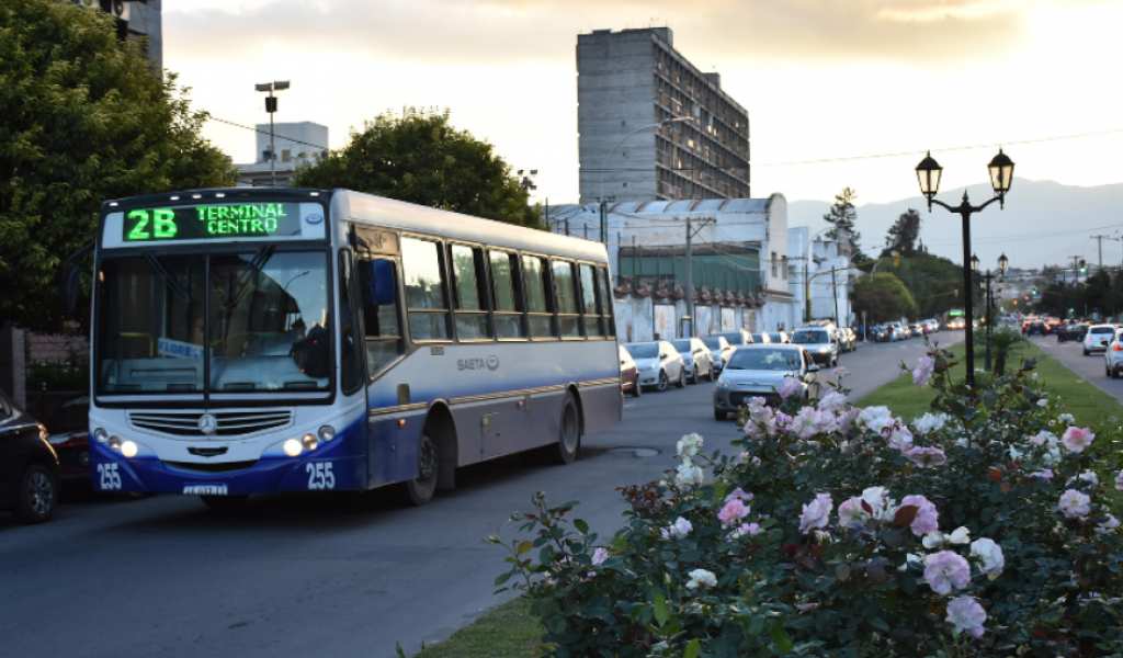 ¡Urgente! El Gobierno intimó a Saeta y se restablece el servicio de transporte nocturno