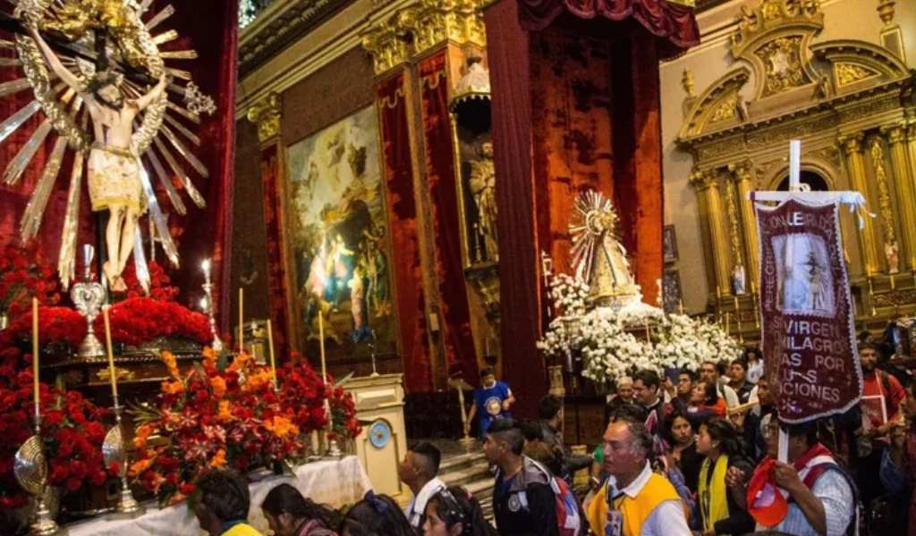 Un solo corazón en oración: La Novena en Honor al Señor y la Virgen del Milagro comienza este domingo