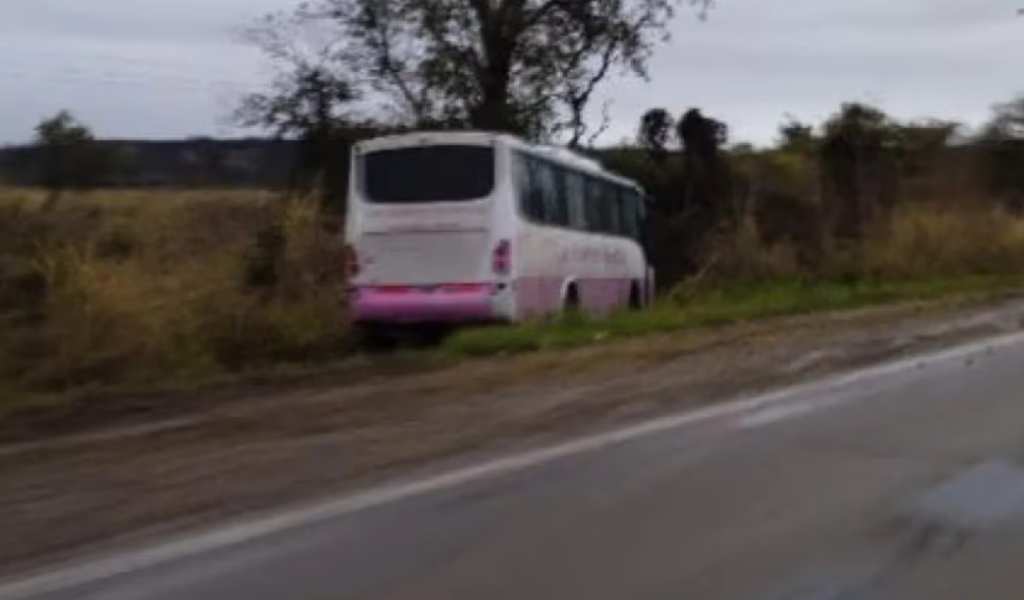 La AMT suspendió a la empresa cuyo colectivo perdió una rueda mientras viajaba por el norte de Salta