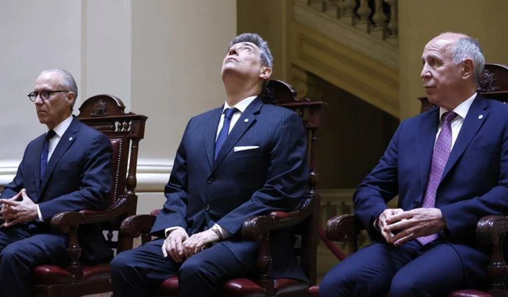 Durísimo revés para el gobierno, la Corte Suprema falló a favor de las universidades y entra en riesgo el superávit