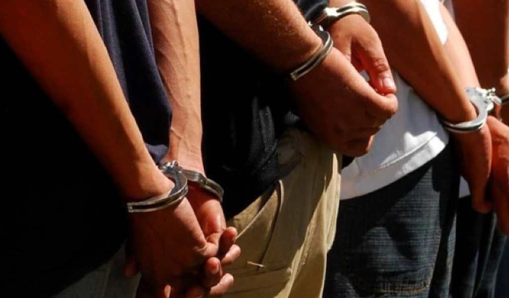 Condenan a prisión efectiva a tres integrantes de una familia por vender cocaína en barrio Castañares