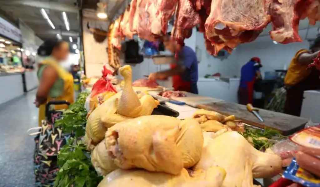 Histórico: El consumo de pollo en Argentina marcó un nuevo récord y desplazó a la carne vacuna