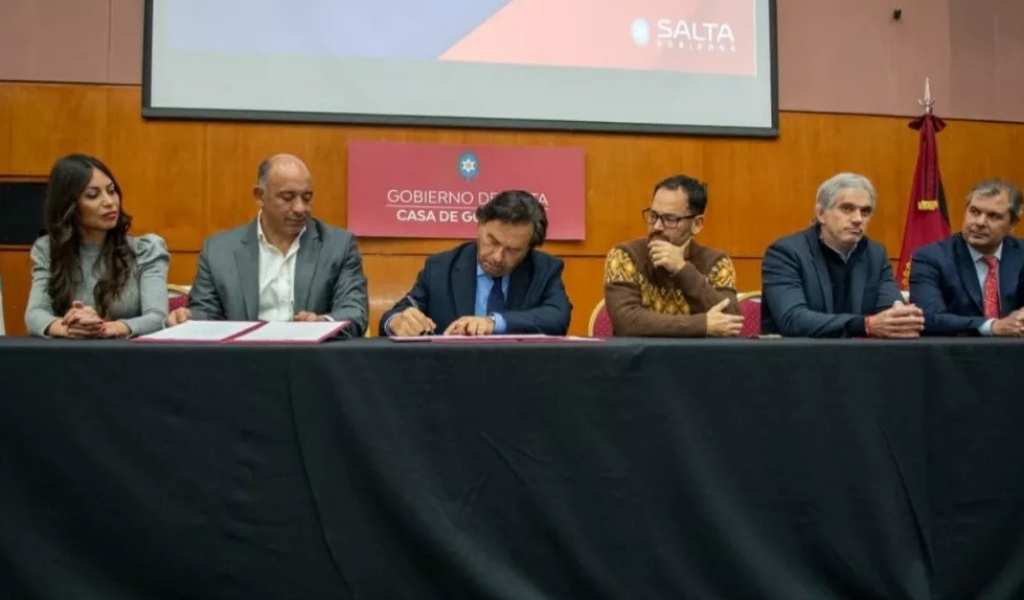 Sáenz anunció medidas de estímulo económico con créditos, beneficios para el consumo y alivio financiero para empleados