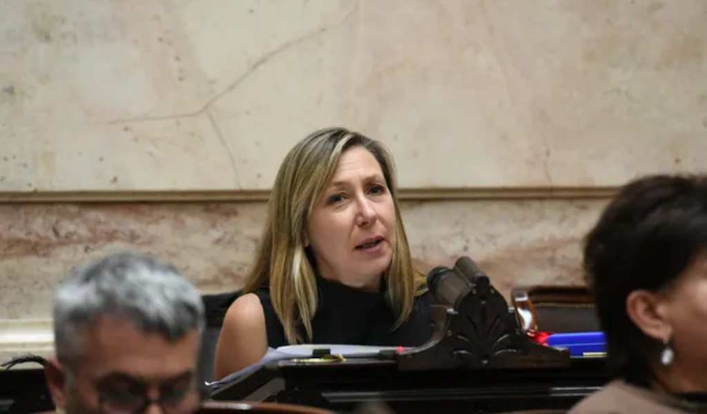 El dilema político del momento: ¿El crecimiento de Myriam Bregman complica a Milei o Kicillof?