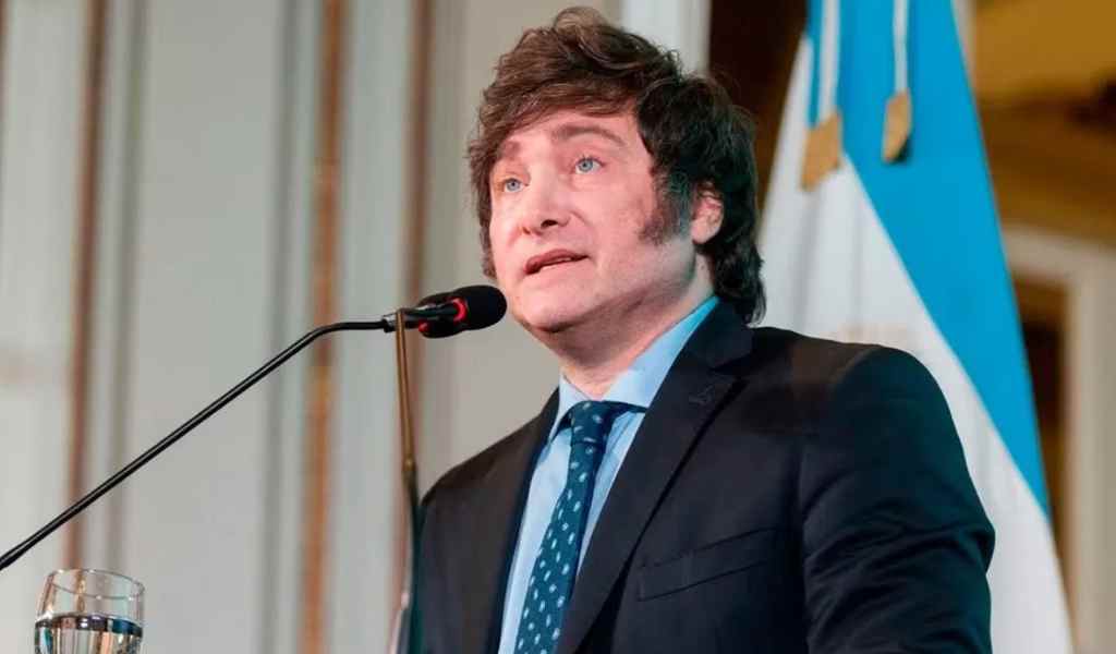 Encuesta: La mayoría de los argentinos reclama un cambio de rumbo, pero rechaza volver al pasado