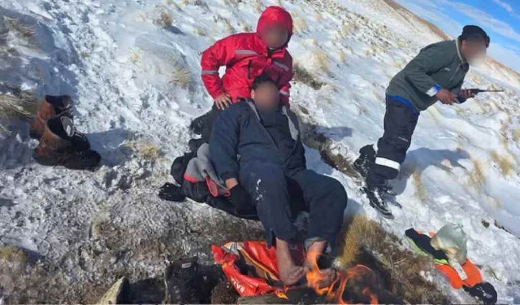 Rescataron con vida a los 4 mineros que quedaron atrapados durante 3 días por la nieve en Catamarca