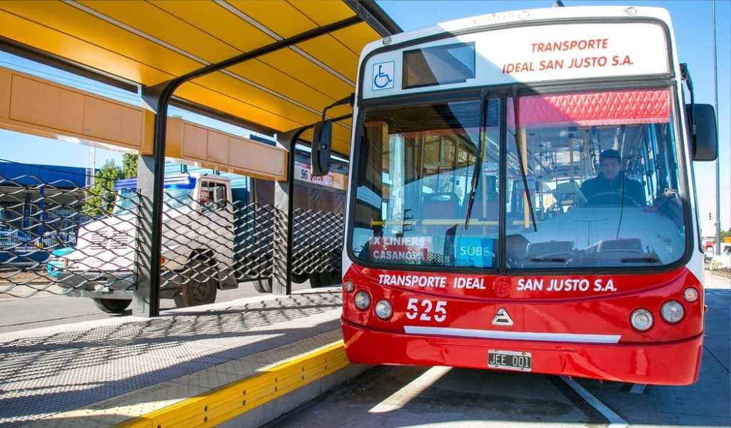 El Gobierno nacional habilitó a colectivos modelo 2012 a seguir circulando hasta fin de año