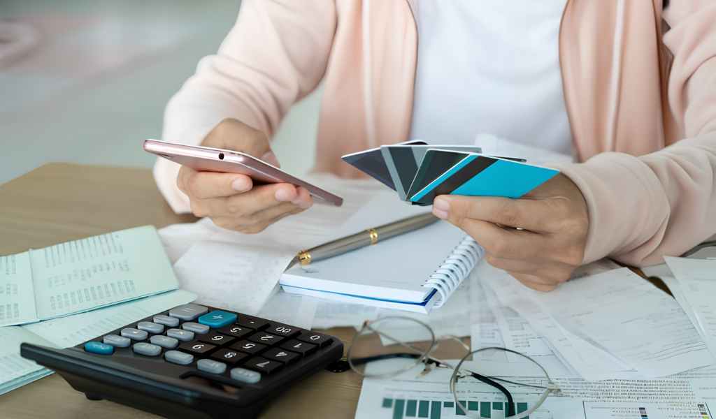 La crisis golpea fuerte: En Salta la morosidad con tarjeta de crédito ya afecta al 50% de los usuarios