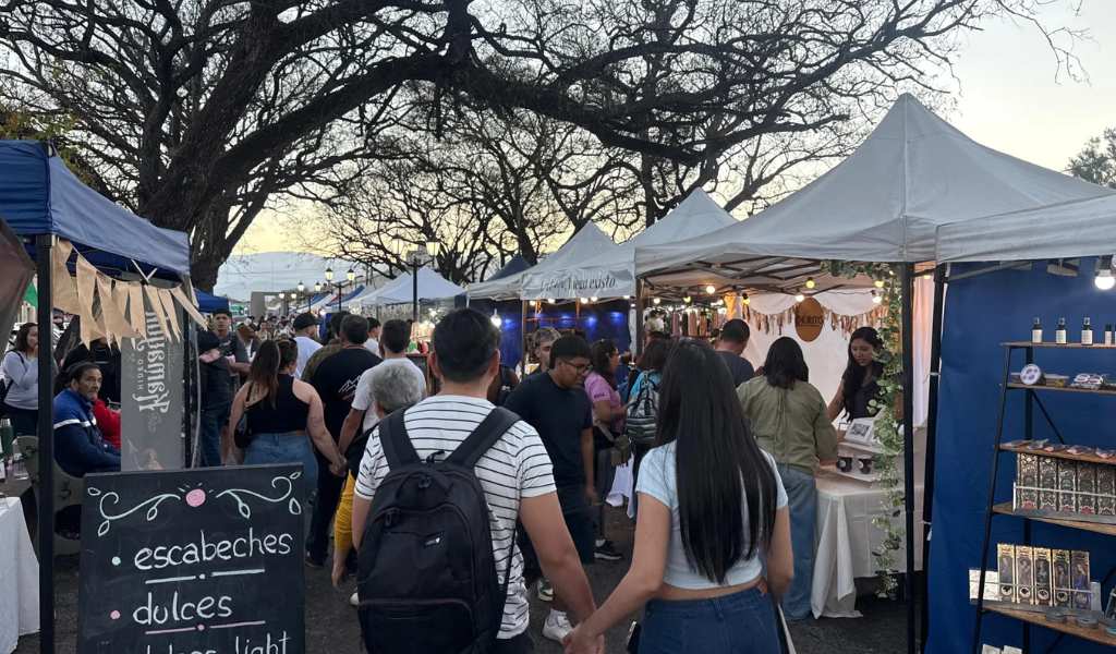 Con gran convocatoria, el Primer Concurso del Mate conquistó a salteños y turistas