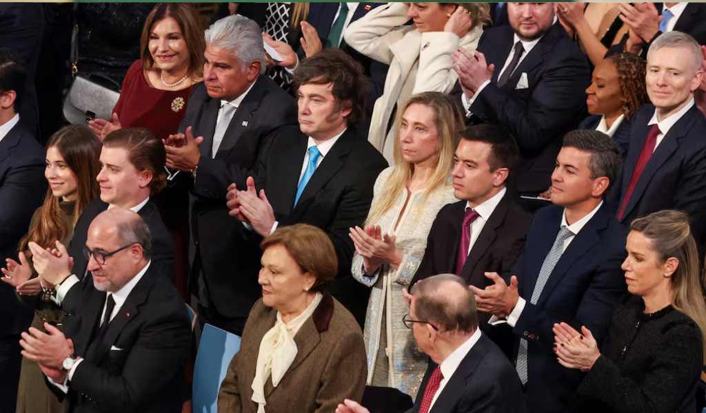 Milei regresa de Oslo a la Argentina sin haber conseguido la foto con María Corina Machado