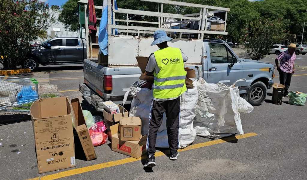 Con gran éxito la Municipalidad realizó el 3° Reciclatón de la cCudad: "El reciclaje es fundamental para cuidar el medio ambiente"