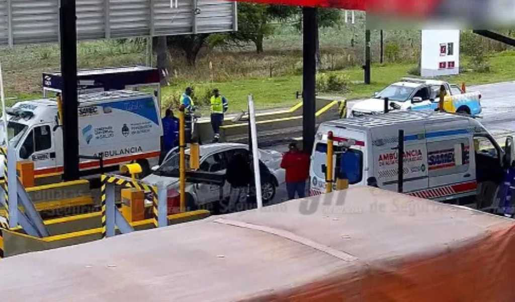 Violento siniestro vial en en el puesto de Aunor: Un remirsero perdió el control de su vehiculo y causó lesiones a sus pasajeros