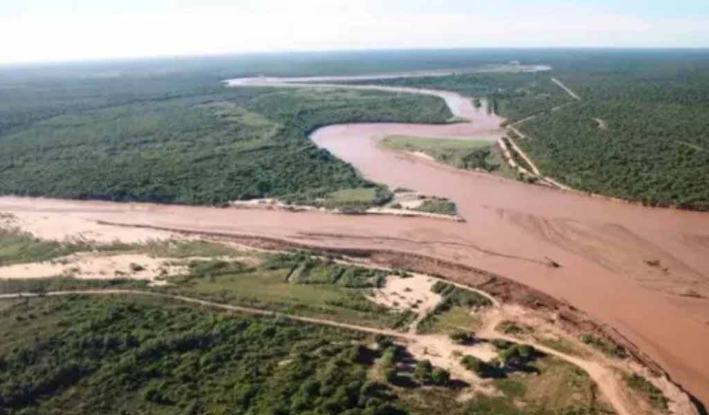 Bolivia sigue vertiendo liquidos cloacales a la cuenca del Río Pilcomayo y contamina localidades del norte salteño