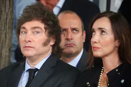 “Además de traidora, una demagoga y bruta en términos económicos” el último mensaje que reposteó Milei contra Villarruel