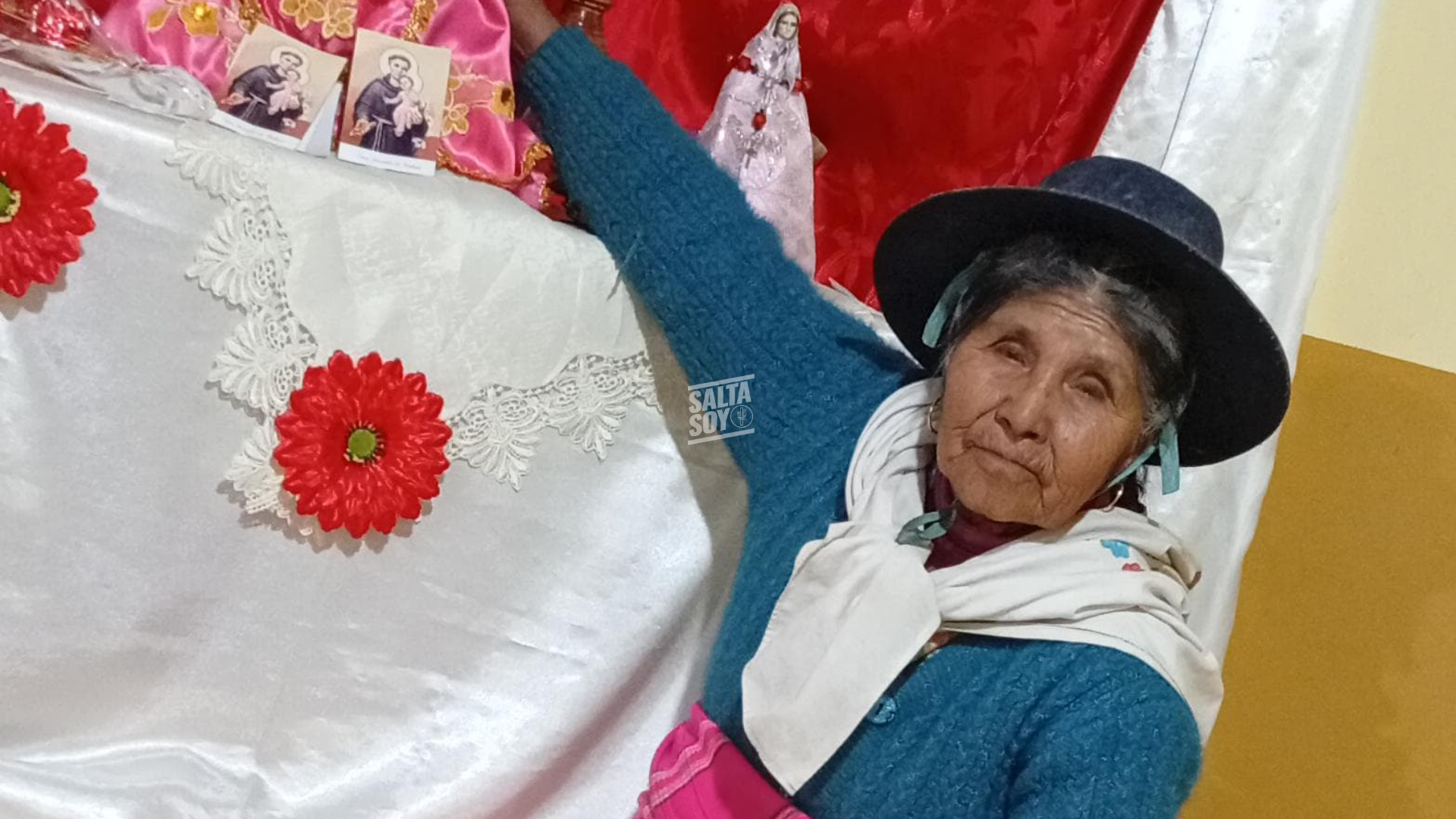 Doña Damiana tiene 80 años y vuelve a caminar desde La Puna para encontrarse con los Santos Patronos