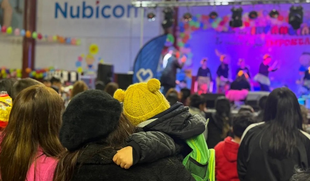 Más de mil chicos disfrutaron de la tercera edición de «El escenario es nuestro» organizada por la Municipalidad