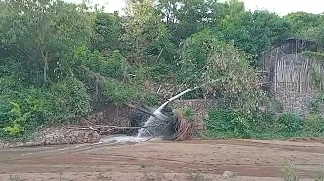 Bolivia sigue vertiendo aguas cloacales sobre la localidad salteña de Salvador Mazza: "Nación debe intervenir"