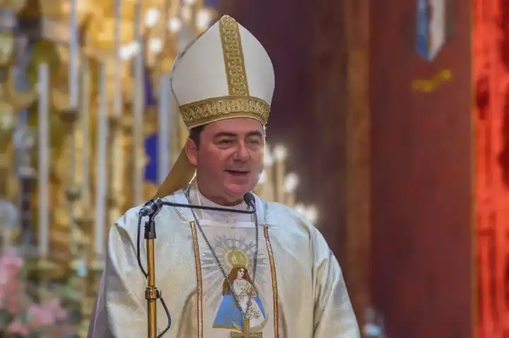 Monseñor Quintana:  "Los peregrinos no vienen a pedir lujos ni grandezas; vienen en oración para recibir la paz en sus corazones"
