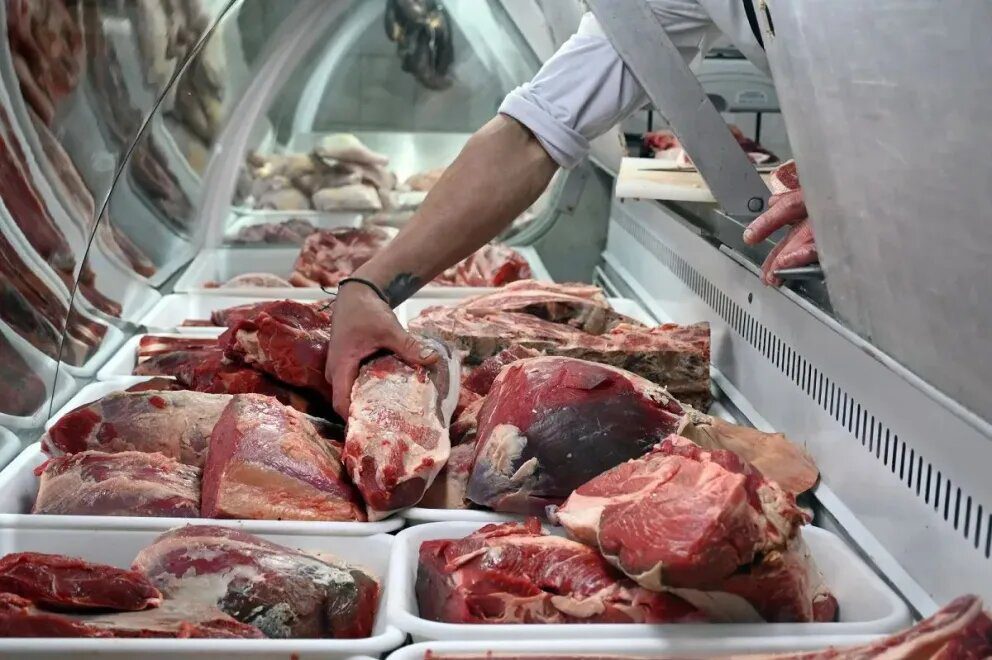 La carne vacuna a precio imposible: Denuncian que hay menos cabezas de ganado que en el Gobierno anterior