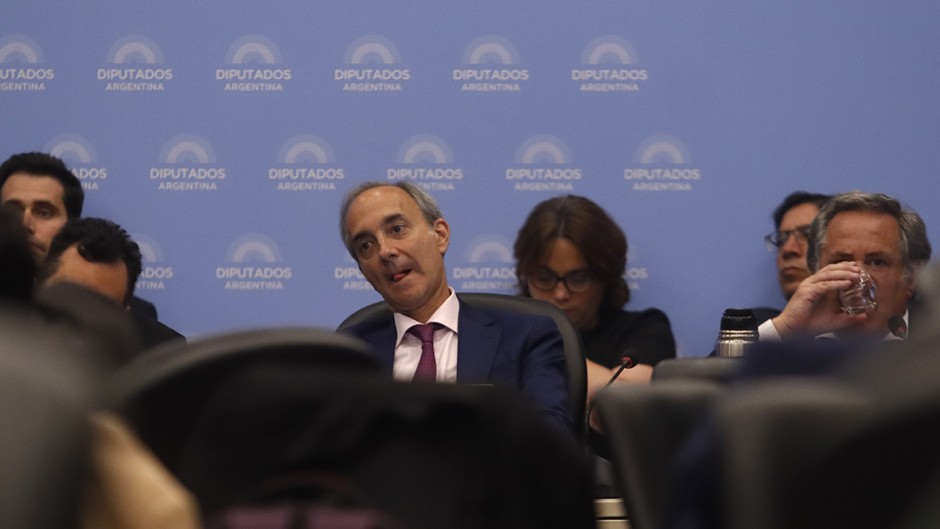 Papelón de un funcionario de Milei:  Criticó a los que tardan en graduarse y le recordaron que él estuvo 15 años para egresar