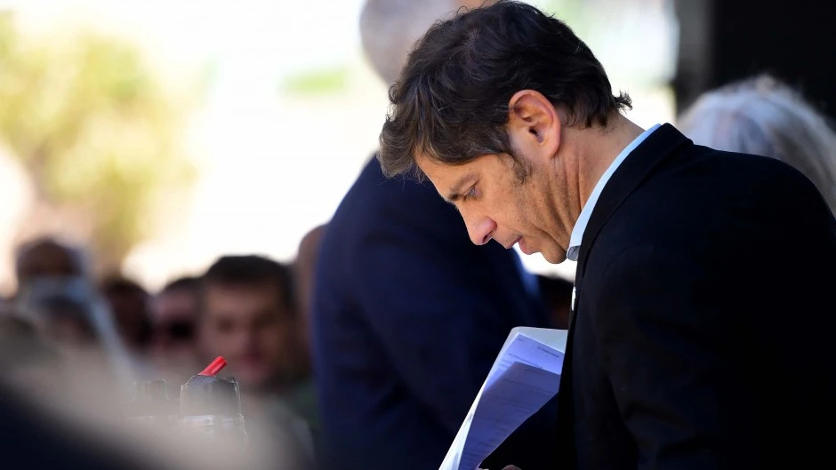 Axel Kicillof envió equipamiento y brigadistas para combatir los incendios en la Patagonia