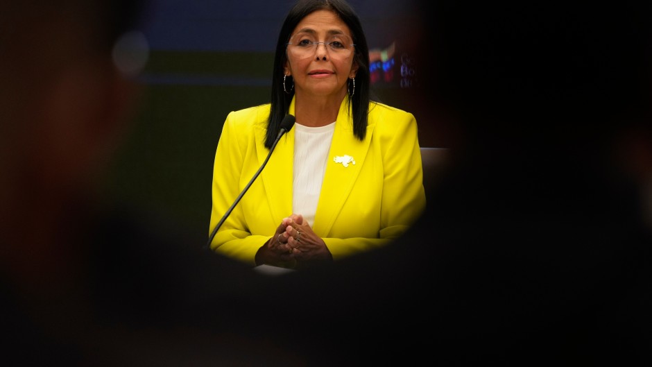Encuesta de Atlas-Intel y Bloomberg: Milei es el segundo presidente con peor imagen de Latinoamérica, sólo superado por Delcy Rodríguez