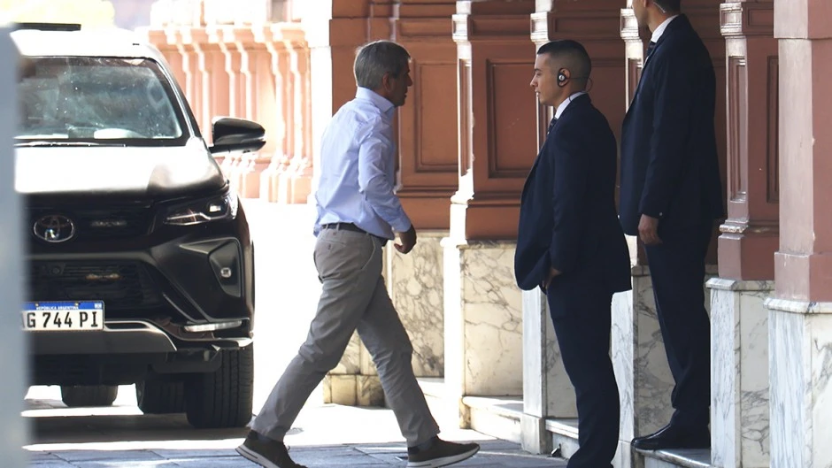 Manipulación en el INDEC: Se sospecha que Caputo intervino para evitar que la inflación de enero empiece con 3