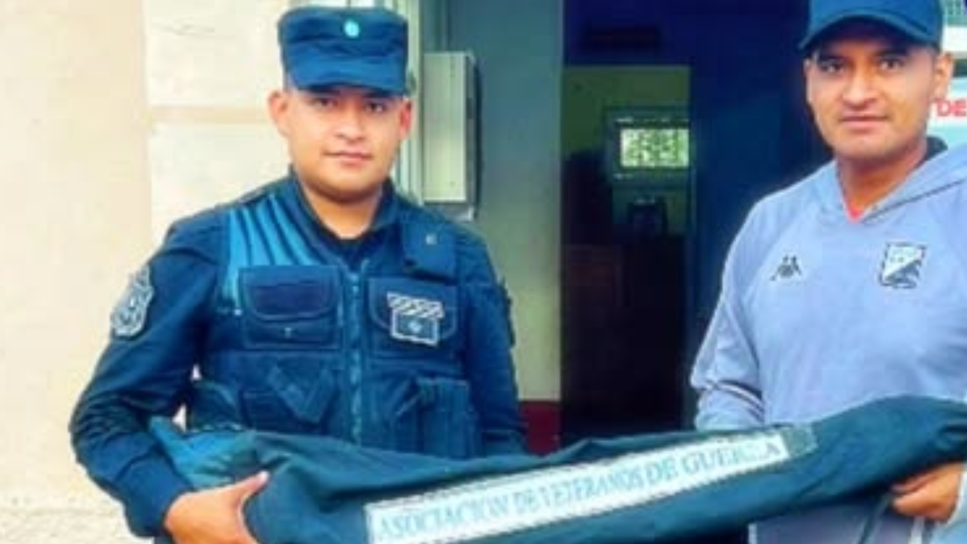 Recuperan  la bandera que le habían robado a un veterano de Malvinas en Campo Quijano