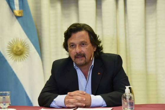 El ajuste llegó a Salta: Sáenz dispuso el congelamiento de salarios de funcionarios y la suspensión de contrataciones