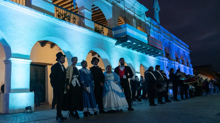El lunes en Plaza 9 Julio se realizará el Gran Pericón para celebrar el 25 de Mayo con más de 1500 bailarines