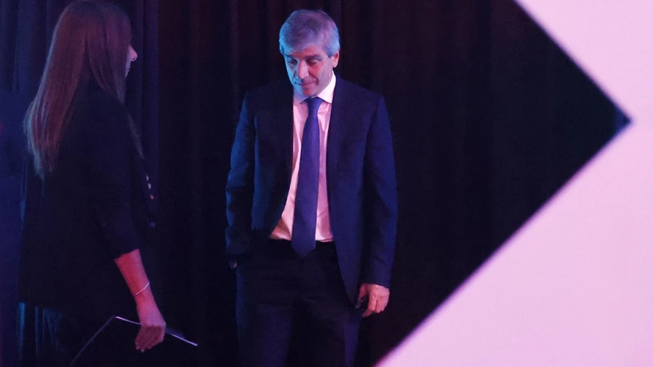 "Se rompió el mercado otra vez": La tasa se disparó por encima del 140% y el Tesoro tuvo que vender dólares