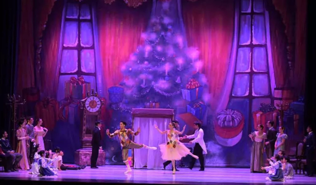 Salta revive la magia navideña con El Cascanueces y música en vivo