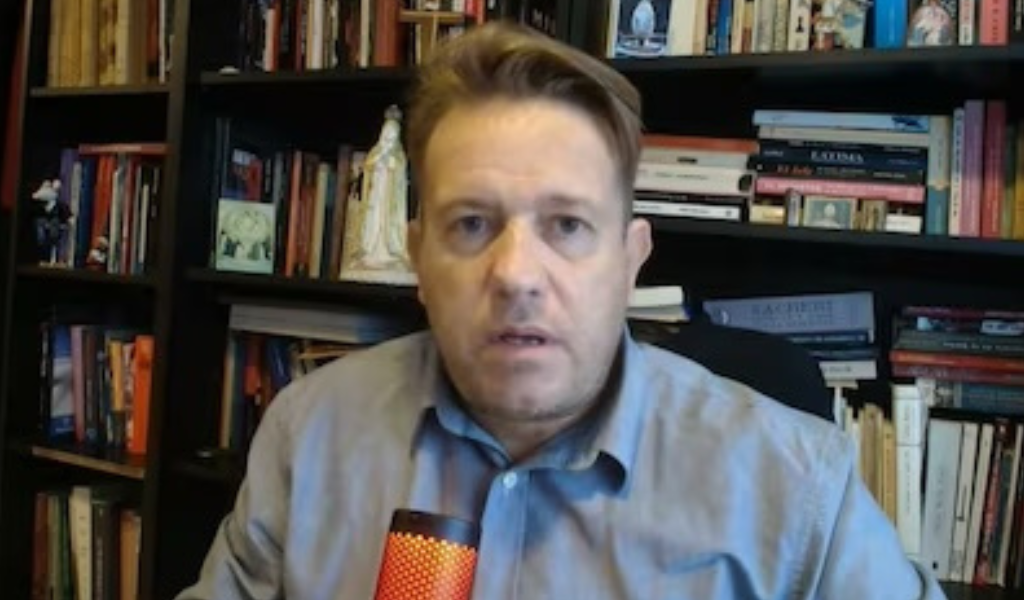 “Adorni políticamente es un sujeto muerto, terminado”, aseguró Nicolás Márquez, el biógrafo de Javier Milei