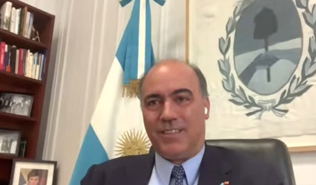 El embajador argentino en España asegura que no hay una campaña antiargentina en ese país: “Somos dos países hermanos”