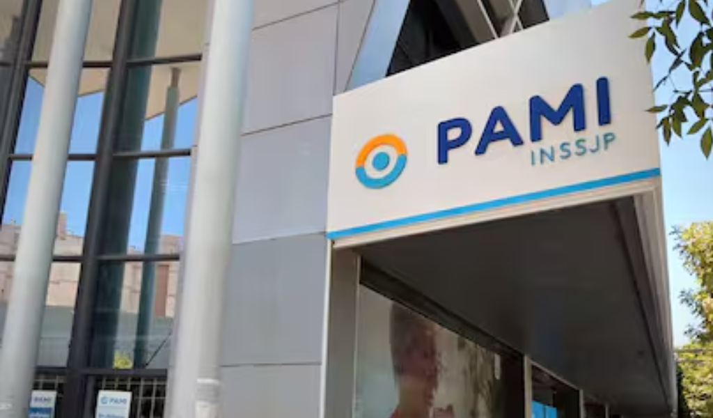 Un grupo de odontólogos del PAMI dejarán de dar turnos a jubilados por falta de pago