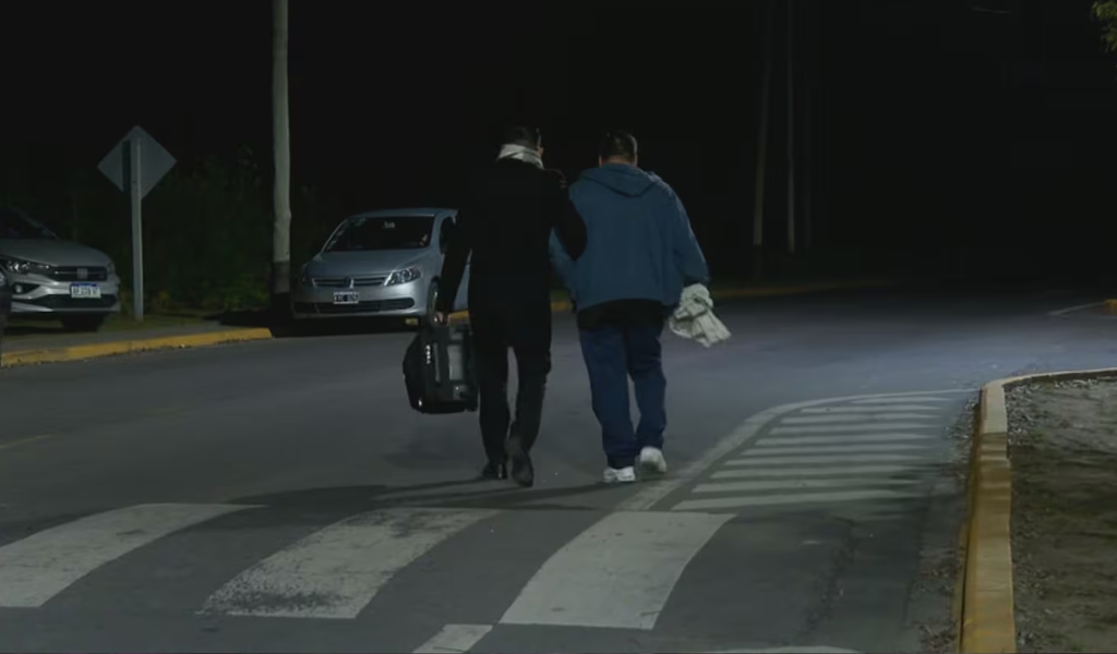 Llegó un cuarto vuelo al país de argentinos deportados por Trump: Algunos de ellos llevaban 25 años viviendo en los Estados Unidos