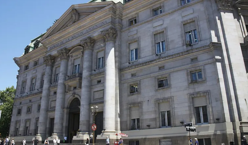 Se abrió la primera causa penal por los créditos del Banco Nación a funcionarios y legsiladores del Gobierno de Milei