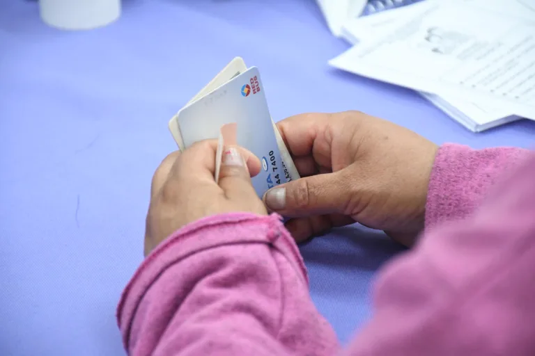 La Municipalidad de Salta acompaña y extiende una mano a los pacientes oncológicos: Amplió la entrega del Boleto Solidario a personas sin obra social y con domicilio en la ciudad