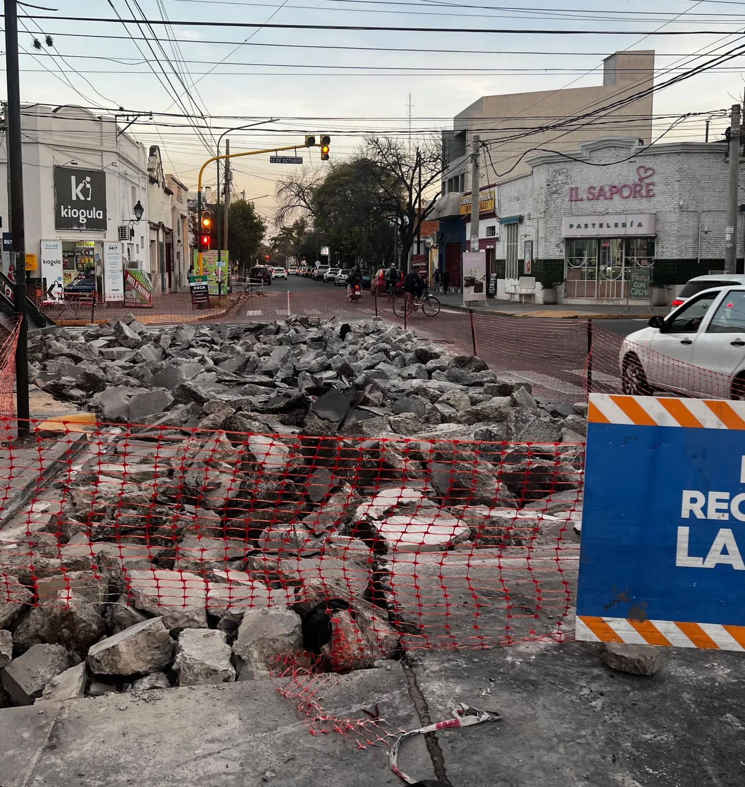 Renovación de calzadas: Por trabajo de bacheo con hormigón habrá cortes en calle 12 de Octubre entre Mitre y Zuviría