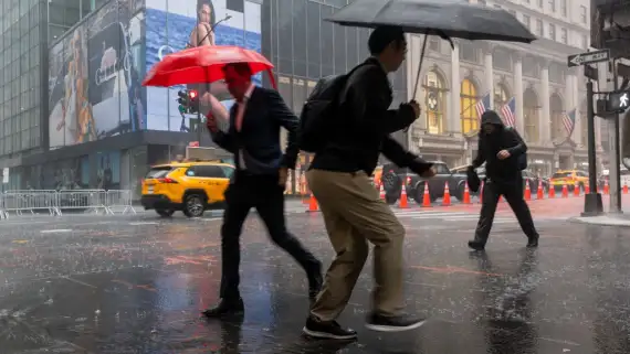 Para responder a las tormentas de El Niño Argentina activa un sistema federal con mapas y hospitales móviles