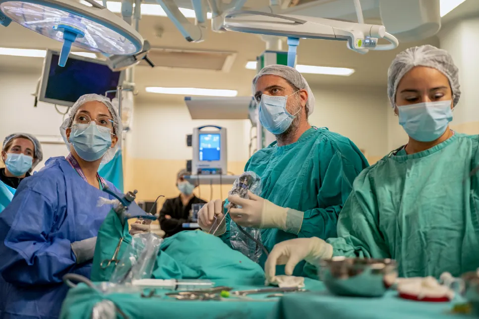 En el Hospital Garrahan extirparon un tumor cerebral a través de la nariz a una niña de 10 años. "Favorece la recuperación del paciente"