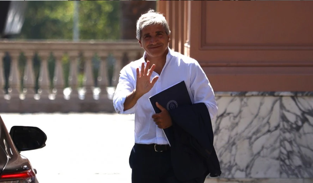 La planta en Argentina de cerveza Corona planea echar a la mitad de sus trabajadores por la caída del consumo