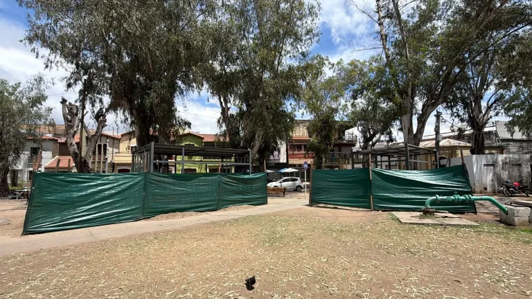Programa “Impulso Plazas”: La Municipalidad trabaja en la puesta en valor del espacio público de la esquina San Martín y Córdoba