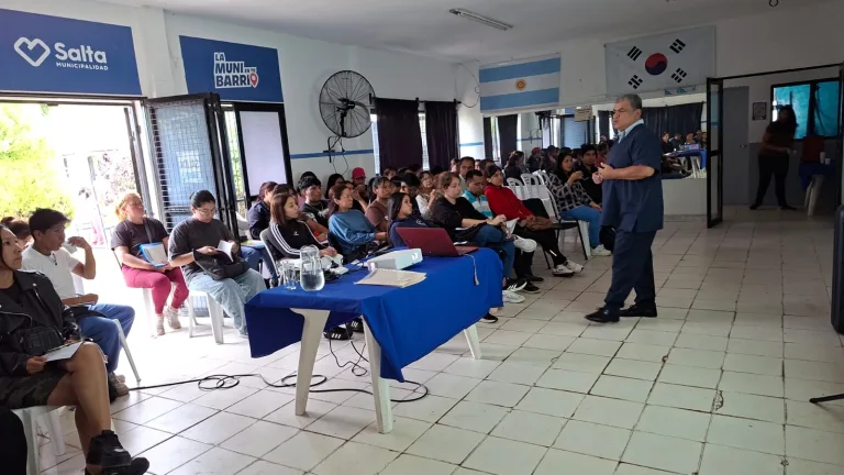 Si elaborás o vendés alimentos en la ciudad de Salta el municipio te capacita para obtener tu carnet habilitante o renovarlo