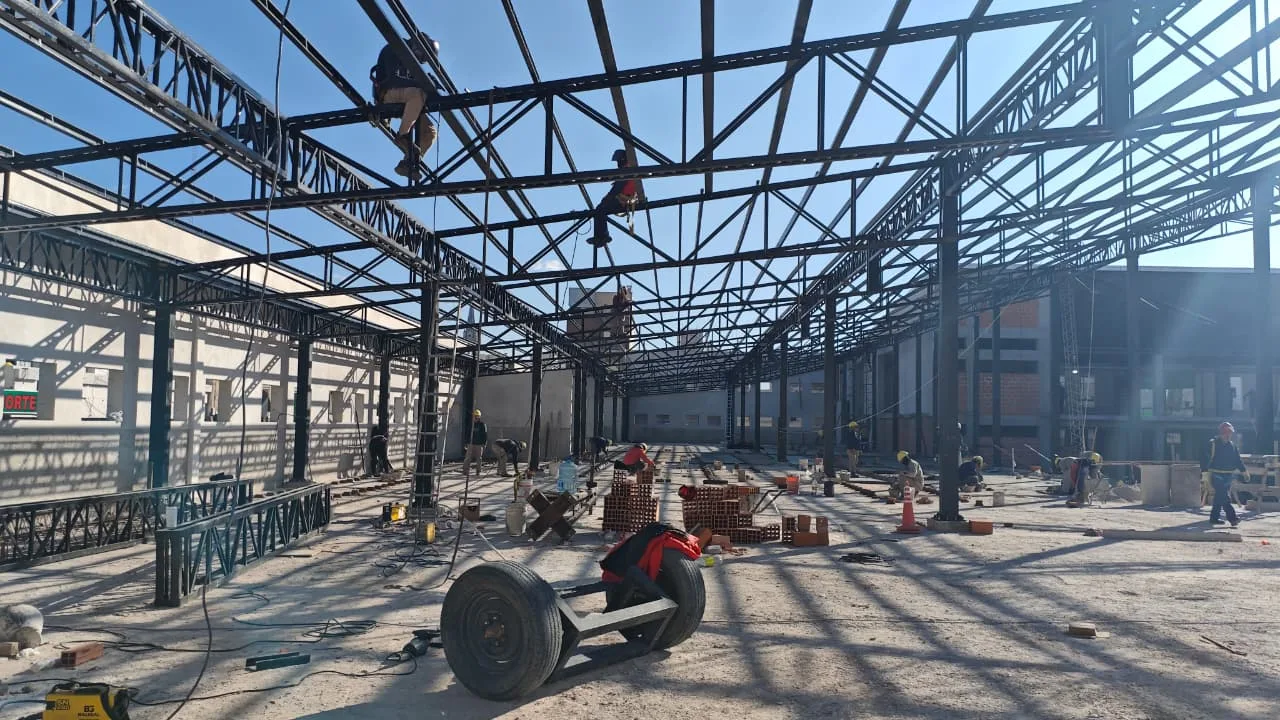 La Municipalidad anunció que la primera fase de reconstrucción del Mercado San Miguel presenta un 70% de avance