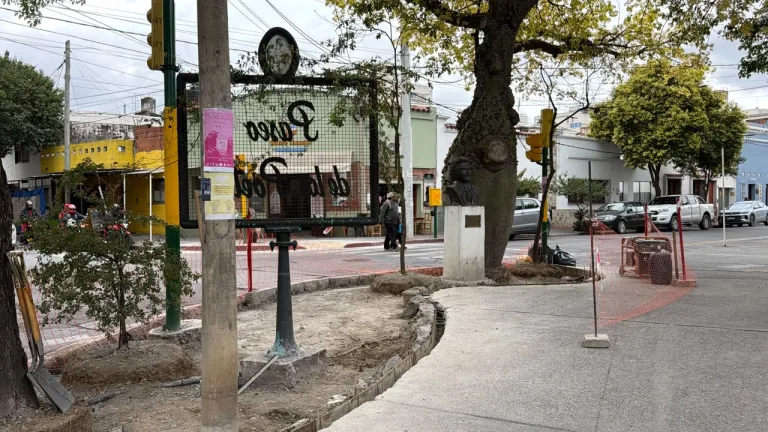 La Municipalidad renueva el Paseo de los Poetas con mejores espacios, iluminación y más accesibilidad