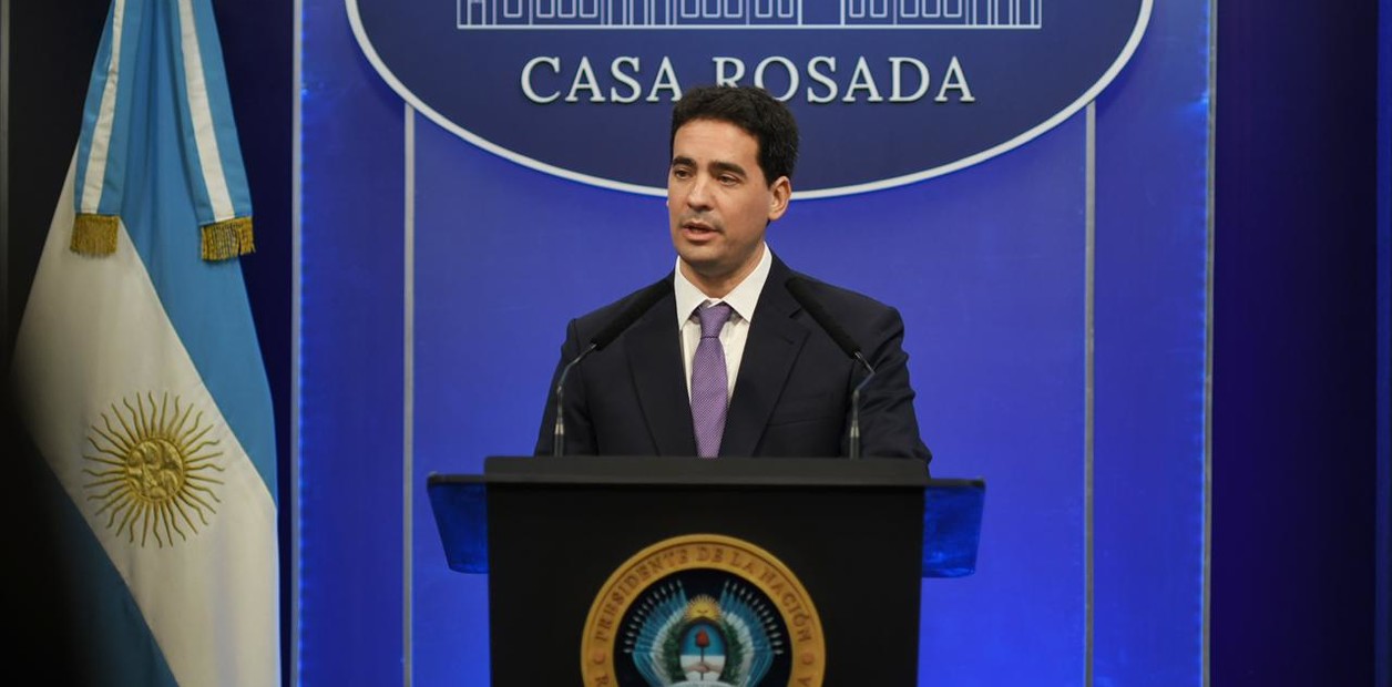 El vocero presidencial y el rumbo económico: "Mientras el presidente sea Javier Milei, la motosierra va a continuar”