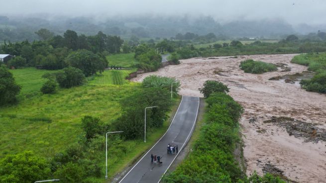 Las intensas lluvias afectan y destruyen rutas nacionales importantes en Tucumán, Catamarca, Jujuy y Salta