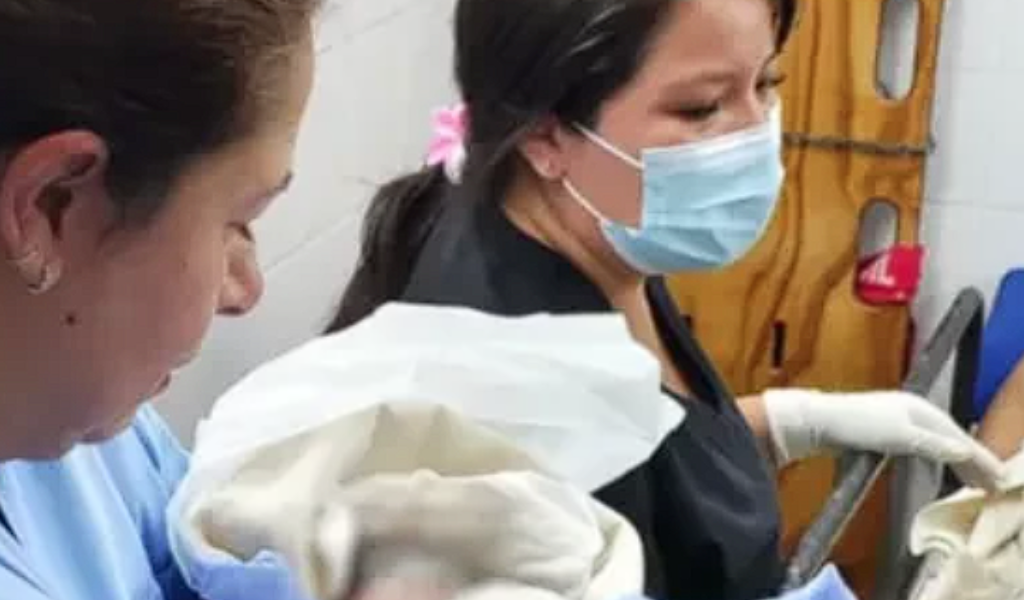 Después de muchísimos años y por una emergencia nació un bebé en el viejo Hospital Señor del Milagro