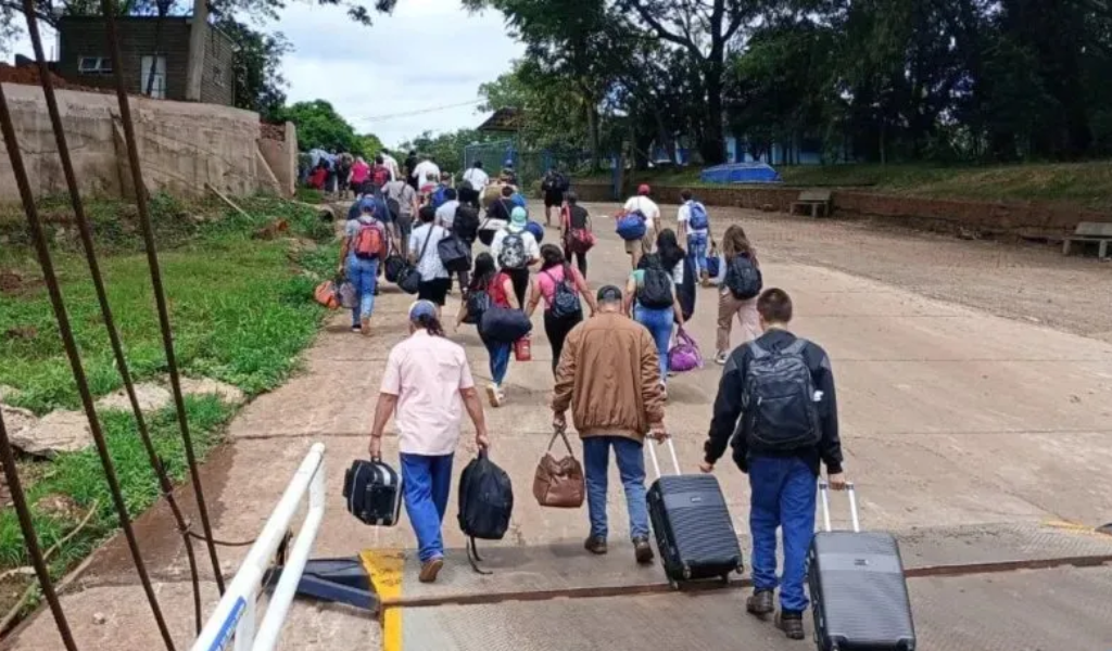Miles de argentinos cruzan hacia Brasil para buscar trabajo: "En estos 2 últimos años creció muchísimo el cruce  fronterizo"
